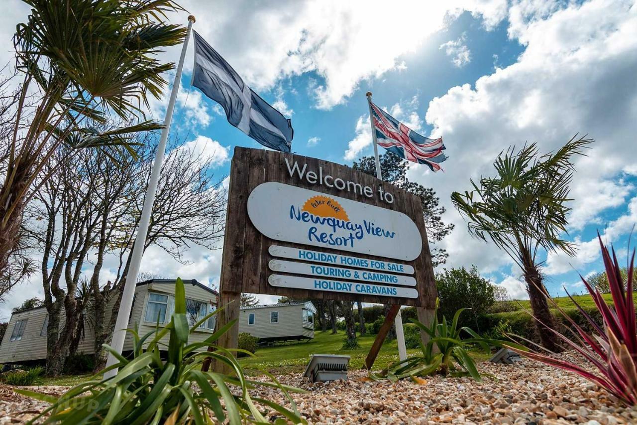 Отель Newquay Bay Porth Caravan Экстерьер фото